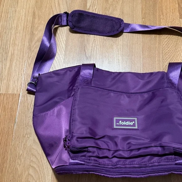 Foldie Travel Bag- Purple - Picture 13 of 16